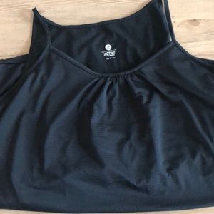 Old Navy bubble hem workout tank